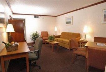 Boulder Outlook Hotel & Suites Room photo